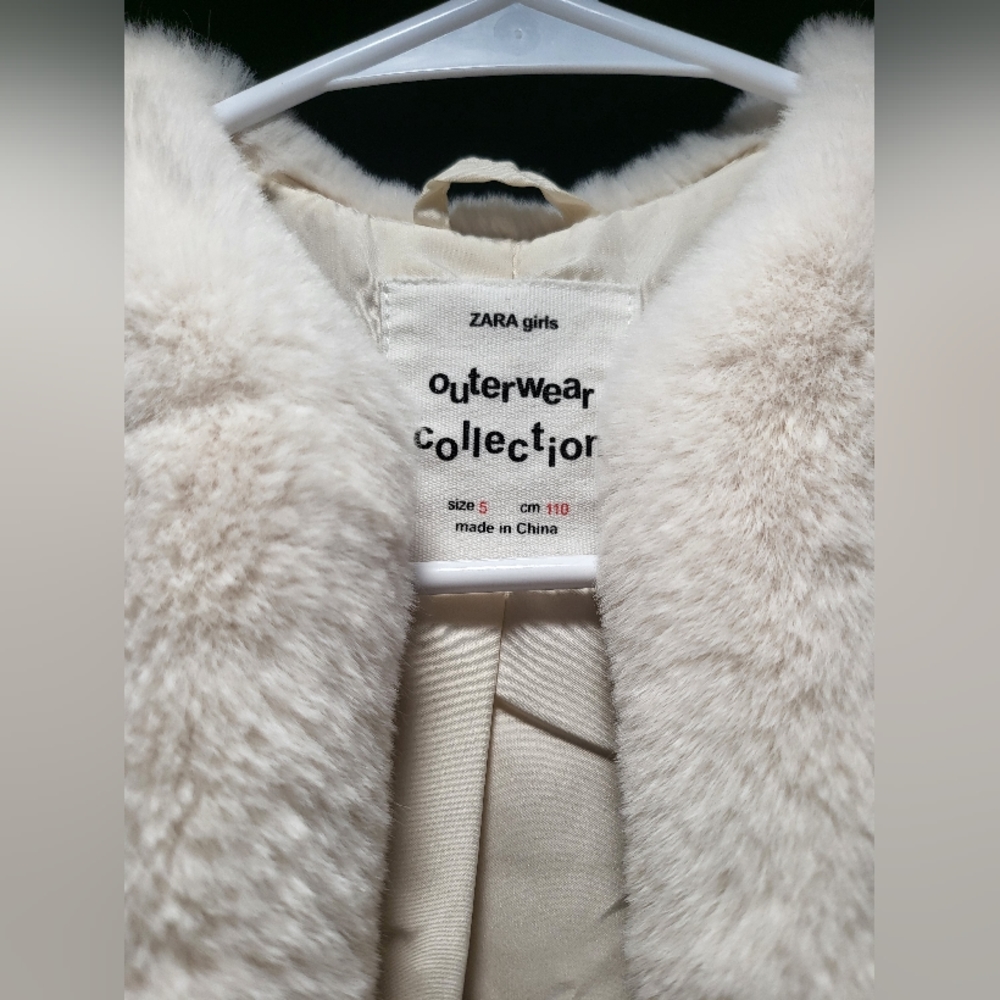 Fur Vest - Picture 2 of 3